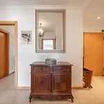 Blue Wave Apartment *